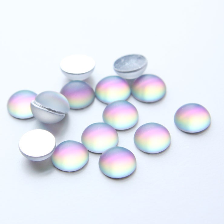 12 Pieces Preciosa Czech Glass Round Cabochons-Matte Helio Green 9mm (219409MHG)