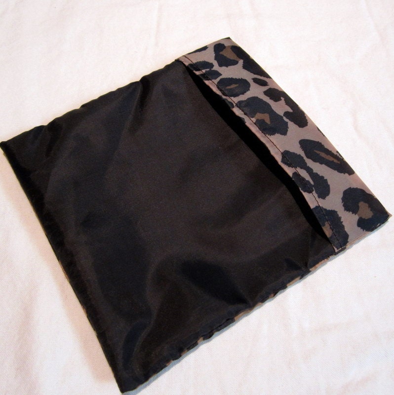 Original FlipFlap sandwich bag--CHEETAH and black