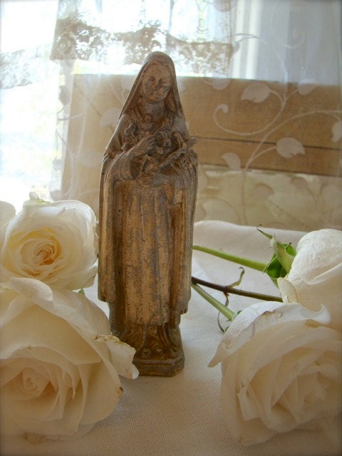 Sister Therese French Statue