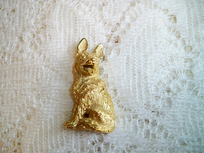 Vintage Crown Trifari German Shepherd Dog Brooch