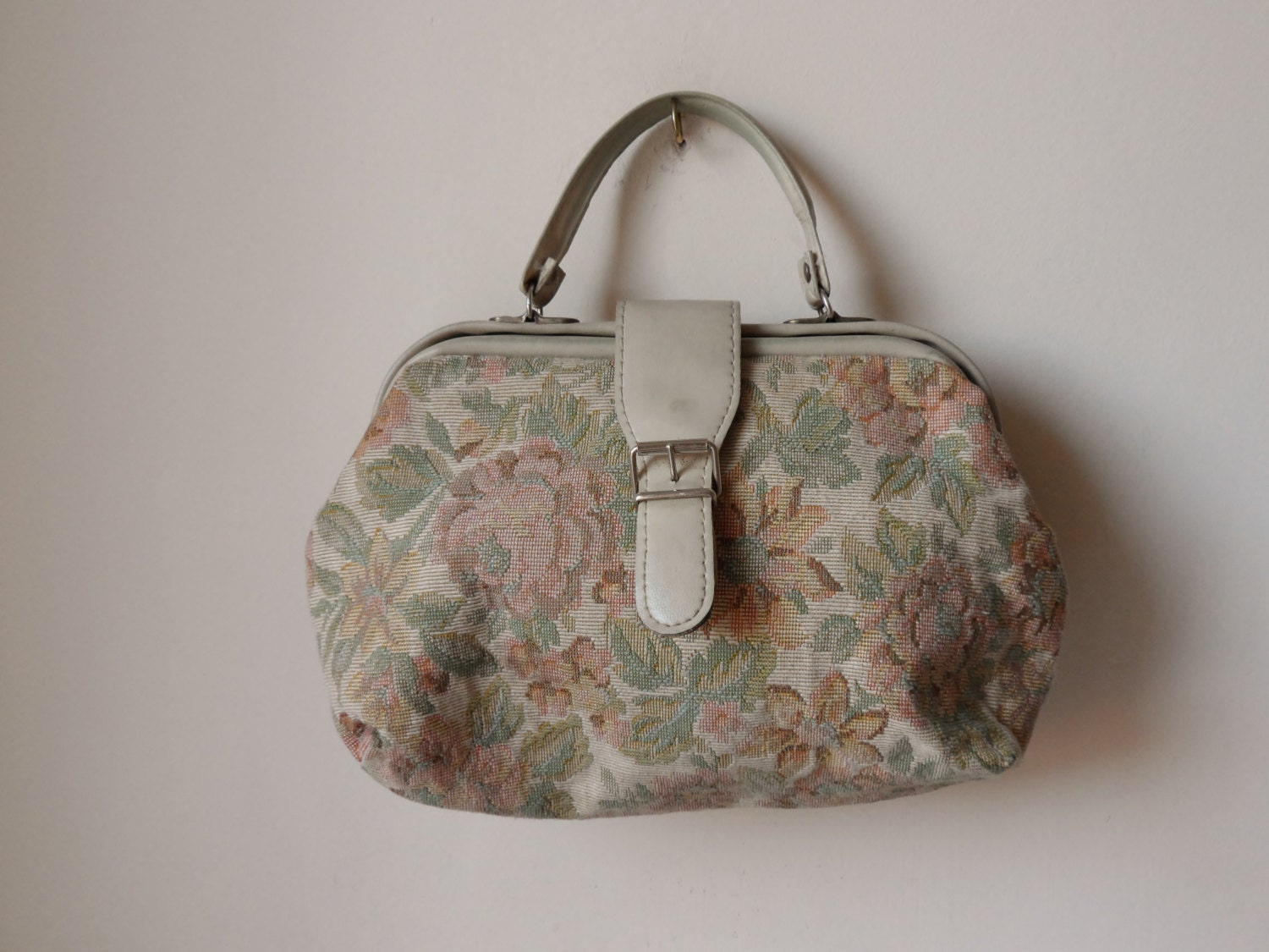 Vintage BoHo Cream Embroidered Rose Tapestry Hand Bag...Purse