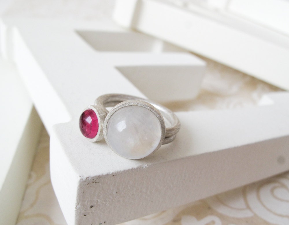 TOURMALINE & MOONSTONE ring