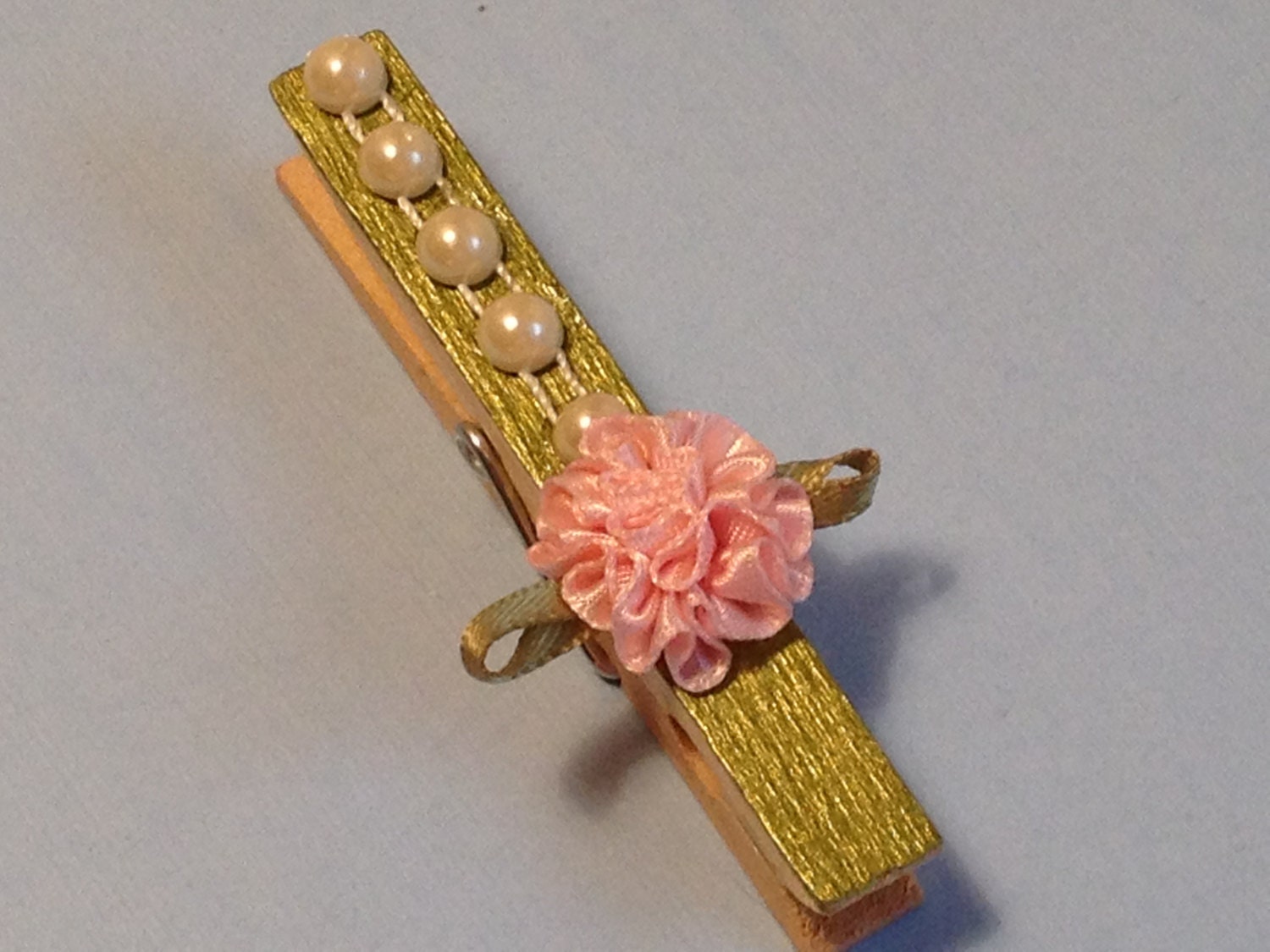 Shabby Chic, Decorative Clothes Pins, Banner, Office Decor, Wooden Paper Clips, Clip On Ornament, 6 Gift Tag Clips