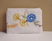 Pouch vintage embroidery blue yellow
