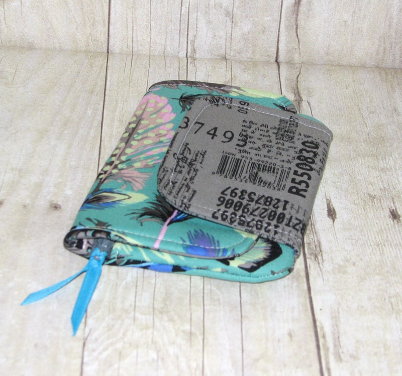 Fresh n Trendy Zipper Wallet   - Comma Feathers - FREE SHIPPING
