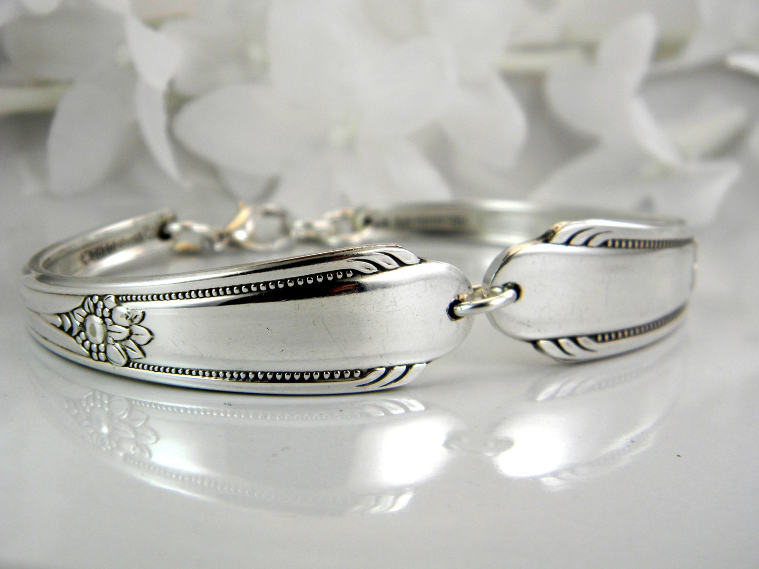 Spoon Bracelet, Spoon Jewelry Bracelet, Silverware Jewelry, Wedding Bracelet, Silverware Bracelet, Vintage Wedding - 1937 MEMORY
