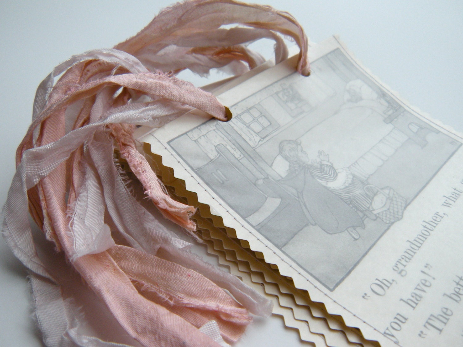 5 fold over gift bags with ribbon - vintage, shabby, super cute