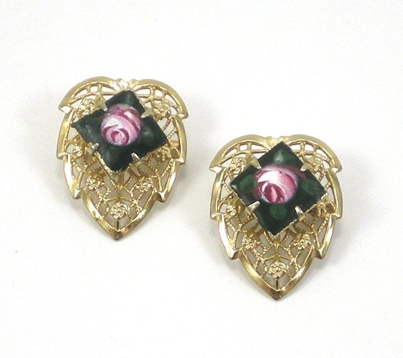 Two Vintage Small Filigree Leaf Brooches Pins With Stone and Hand Painted Center