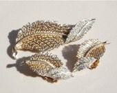 Summer Sale Vintage Sarah Coventry Fashion Leaf Set 1960 brooch earrings