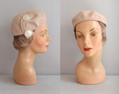 1950s hat / felt 50s hat / Big Button tam hat
