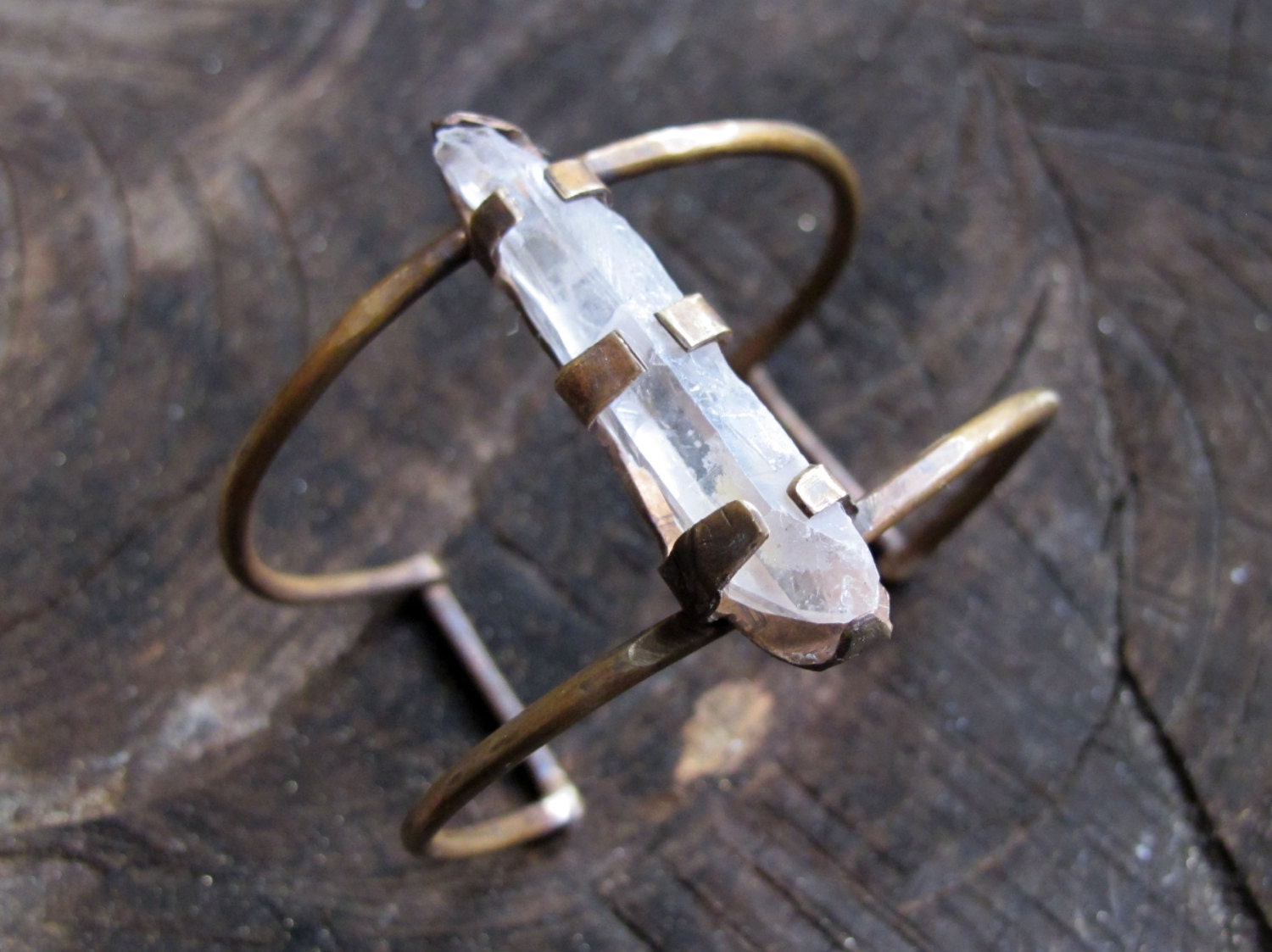 Quartz Point Cuff