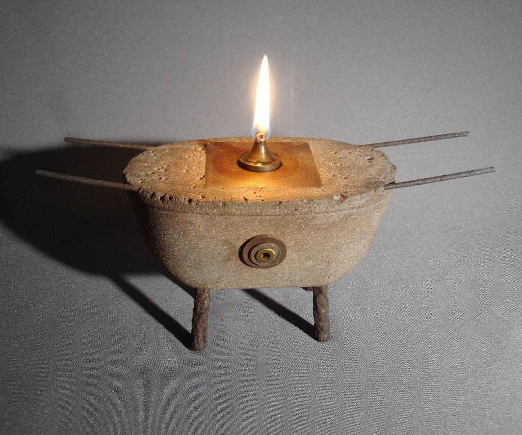 ARK OIL LAMP - Cast Stone and Iron Oil Candle