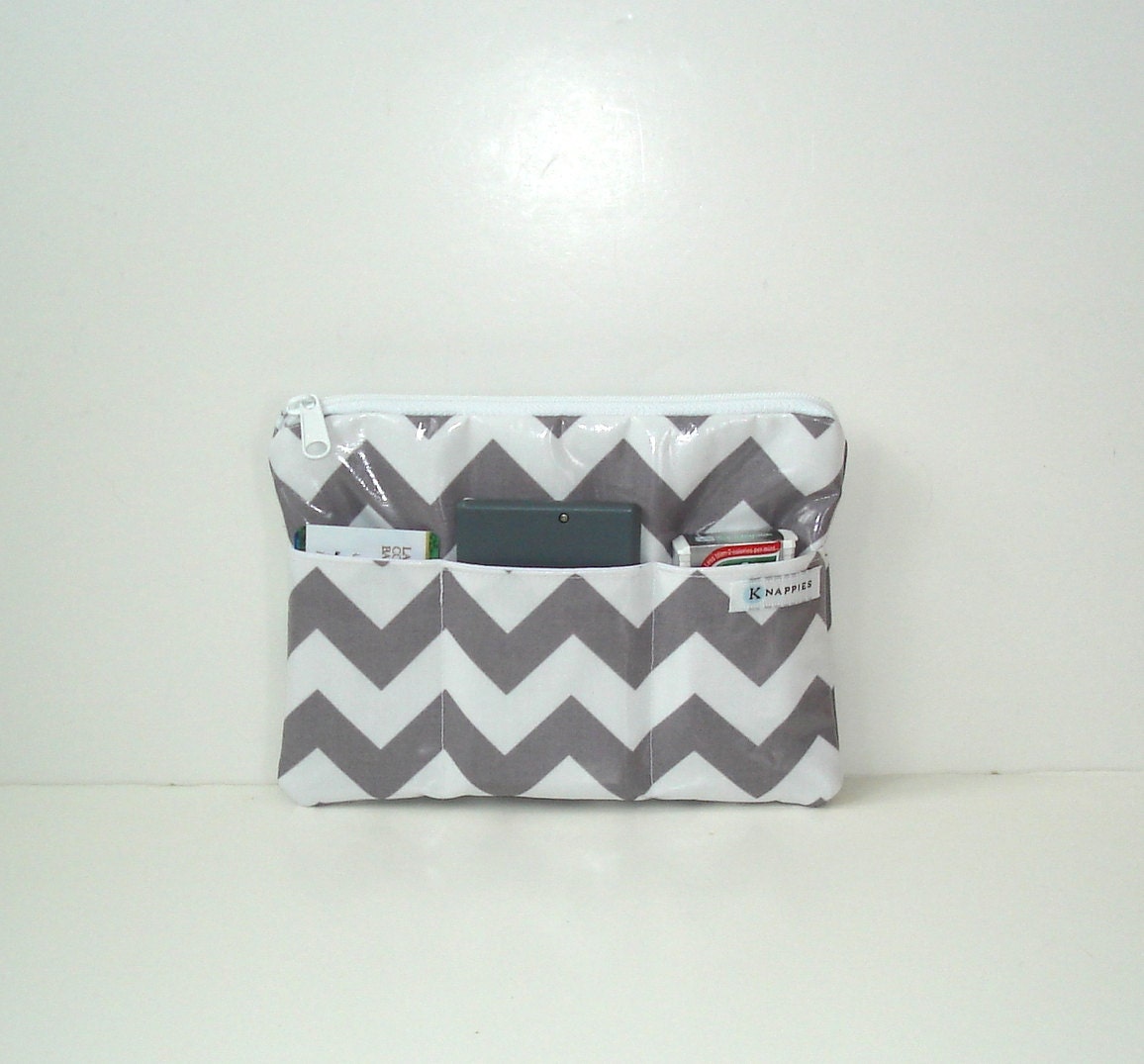 Gray & White Chevron Laminated Cotton Purse Organizer