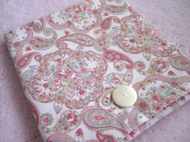 Shabby Vintage Pale Pastel Paisley Pillow Sham