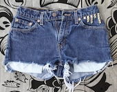 vintage cutoff levi shorts / frayed with gold studs / size 3