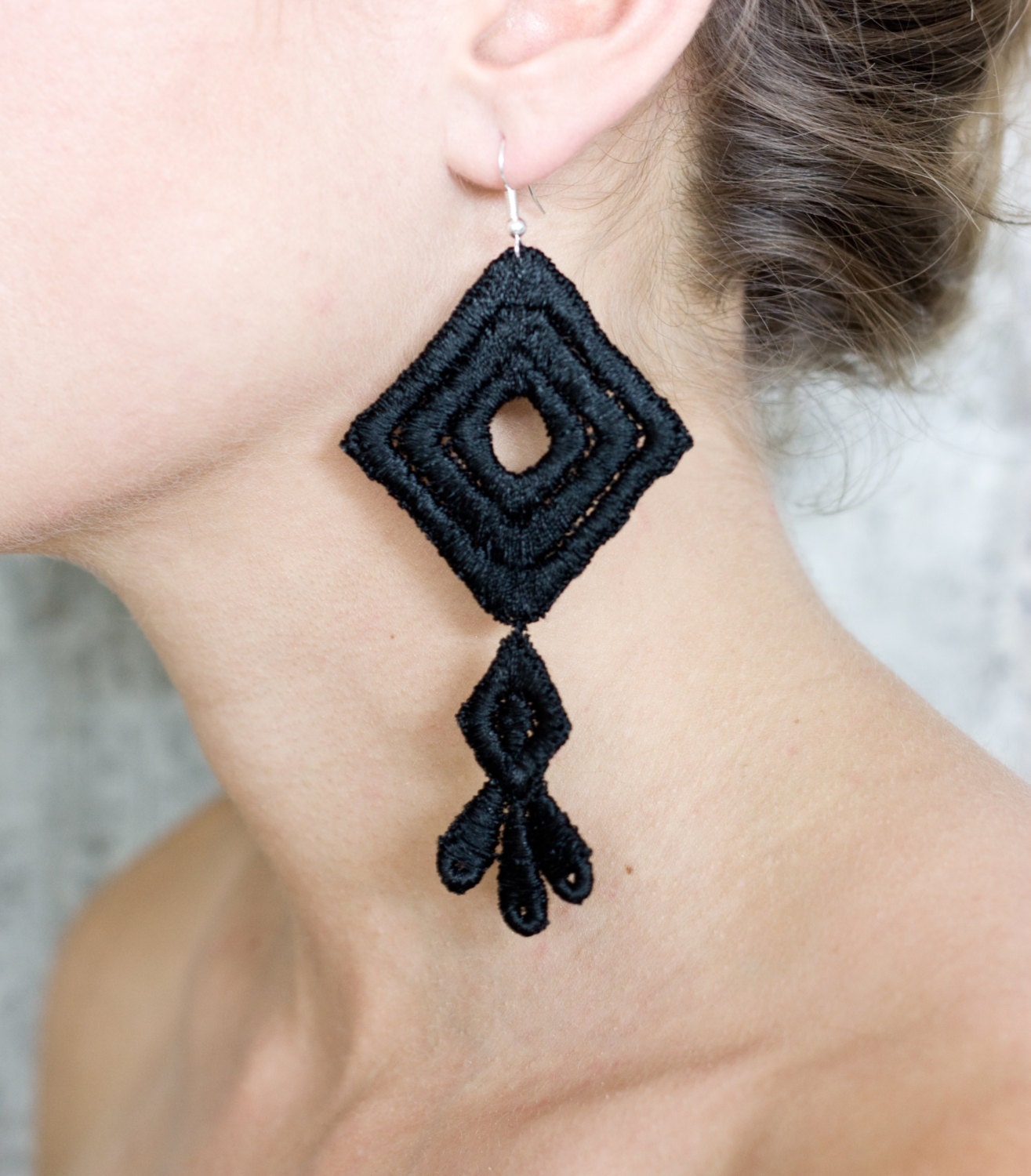 Tigerlily Godseye - lace earrings