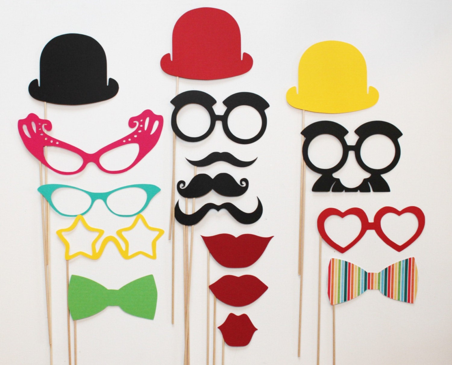 Circus Photo Booth Props - 17 piece set - Birthdays, Weddings, Parties - Photobooth Props