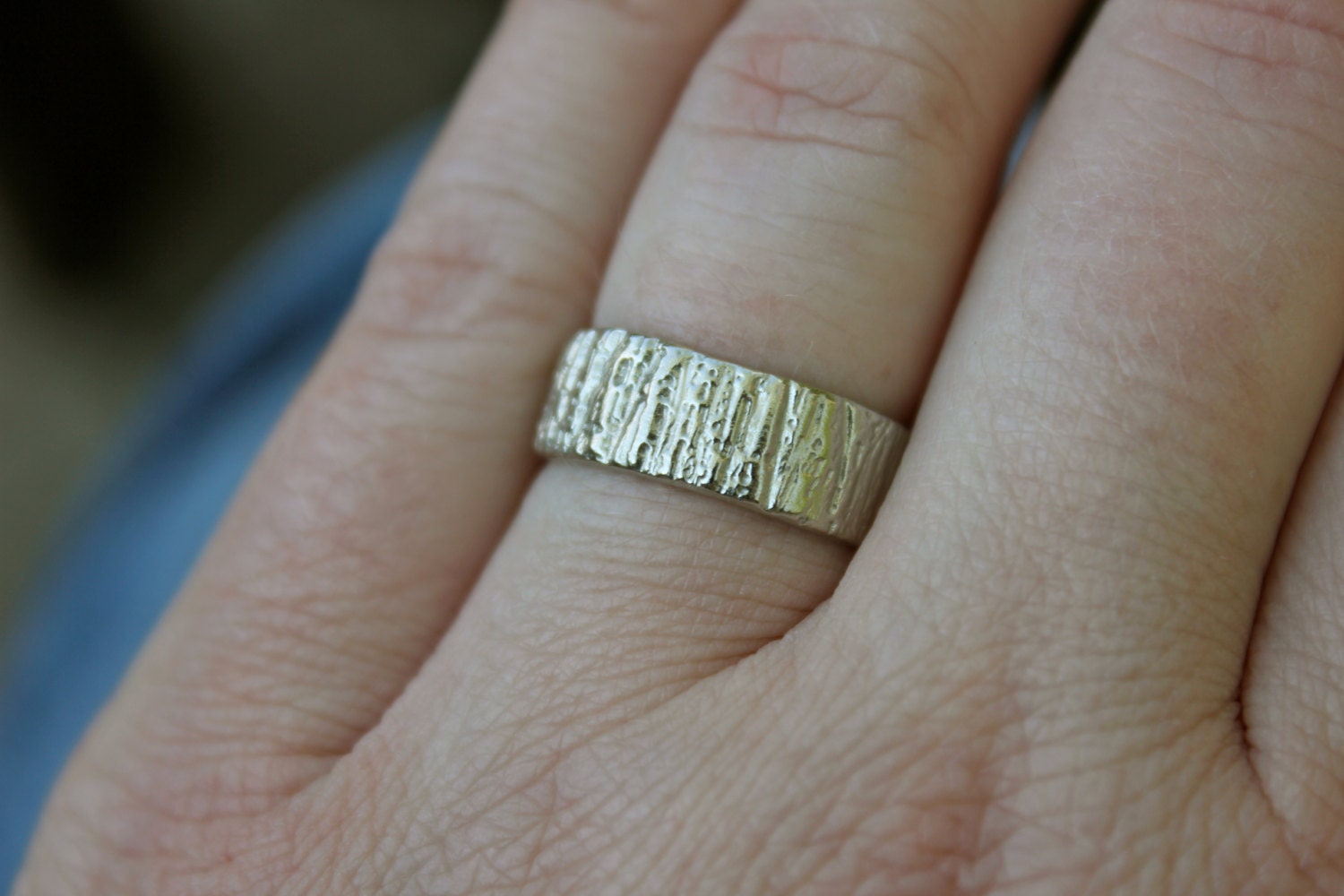 10k white gold wedding band ring . wide mens womens gold wedding bands rings . woodgrain bark wedding band . shakespeare wedding ring
