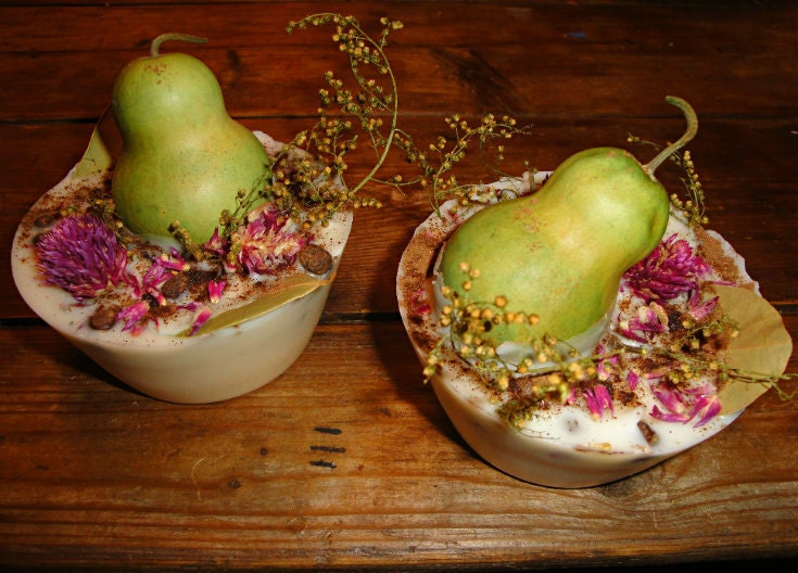 Jumbo size Primitive Pear organic soy melting tart- comes with spices, flowers and a green mini pear on top