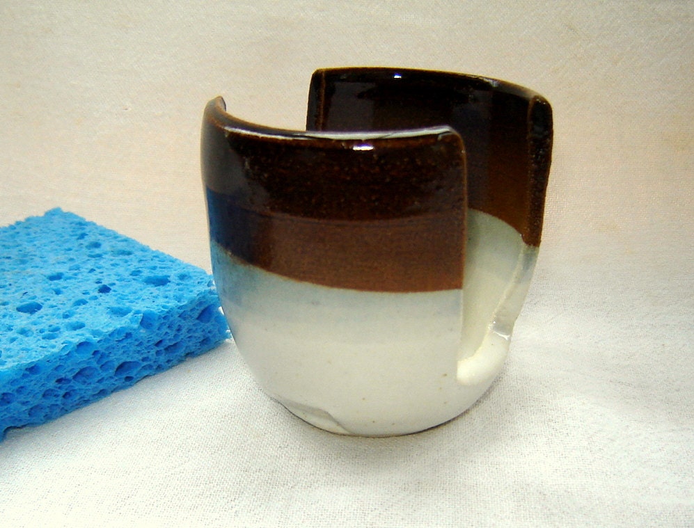 Brown Blue and White Sponge Holder for Kitchen or Bathroom Sink