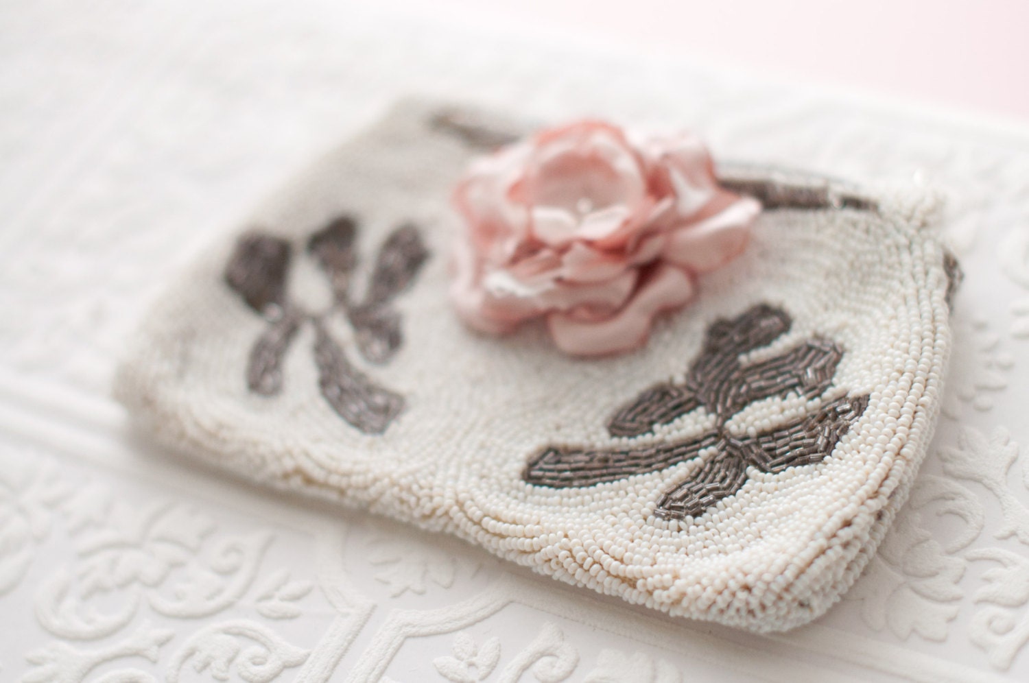Vintage beaded change purse, white and oxidized silver with dusty blush pink flower