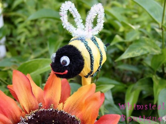 Bumble Bee lollipop party favors One Dozen Il_570xn