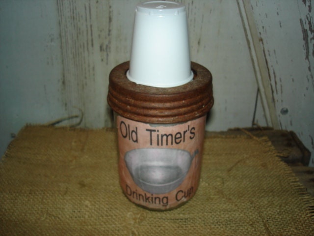 Primitive Disposable Drinking Cup Holder with Old Timer Drinking Cup Label, Rustic