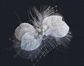 Bridal Fascinator, Feather Fascinator, Wedding Head Piece, Wedding Hair Accessory, Ivory Feather Haircomb
