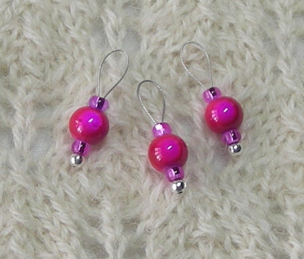 Knitting Stitch Markers - Fuschia Wonder Beads - snag free - 8mm round beads - set of 6- three loop sizes available