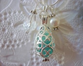 Sea Glass Necklace : Aqua Blue Beach Seaglass Locket Filigree