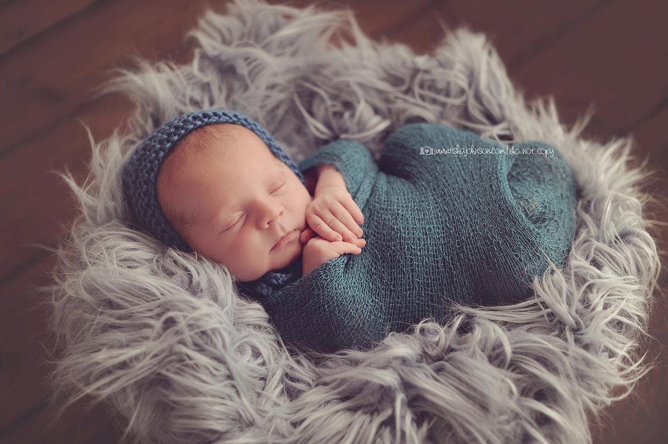 Hybrid Gray Faux FUR Newborn Photo Prop Baby Blanket - Newborn Prop, Fur, Photography Props, Like Flokati Wool, Baby Boy Prop, 20"x 31"