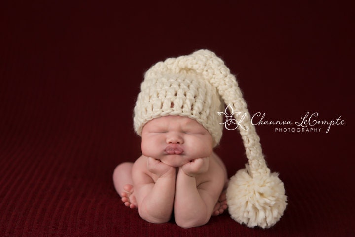 Antique White Chunky Newborn Elf Hat Photography Prop, Baby Props, Newborn Prop, Photo Props, Handmade Hat, Pom Pom Hat, Ivory Yarn