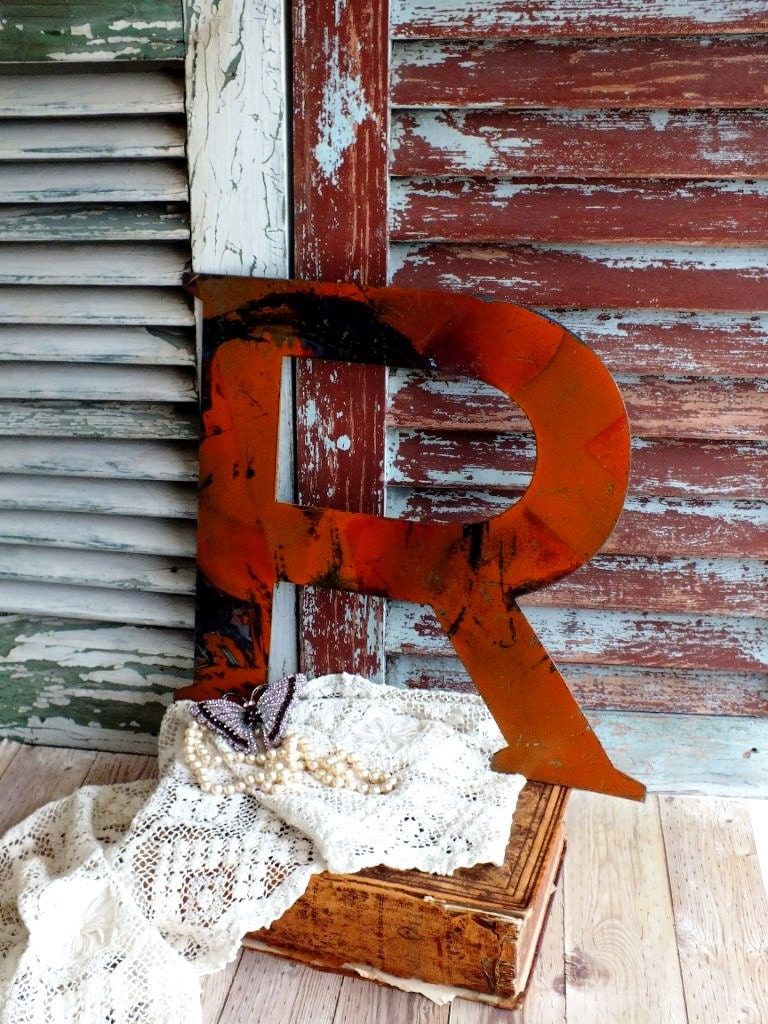 Letter R Initial R Vintage Metal Sign by avintageobsession on etsy