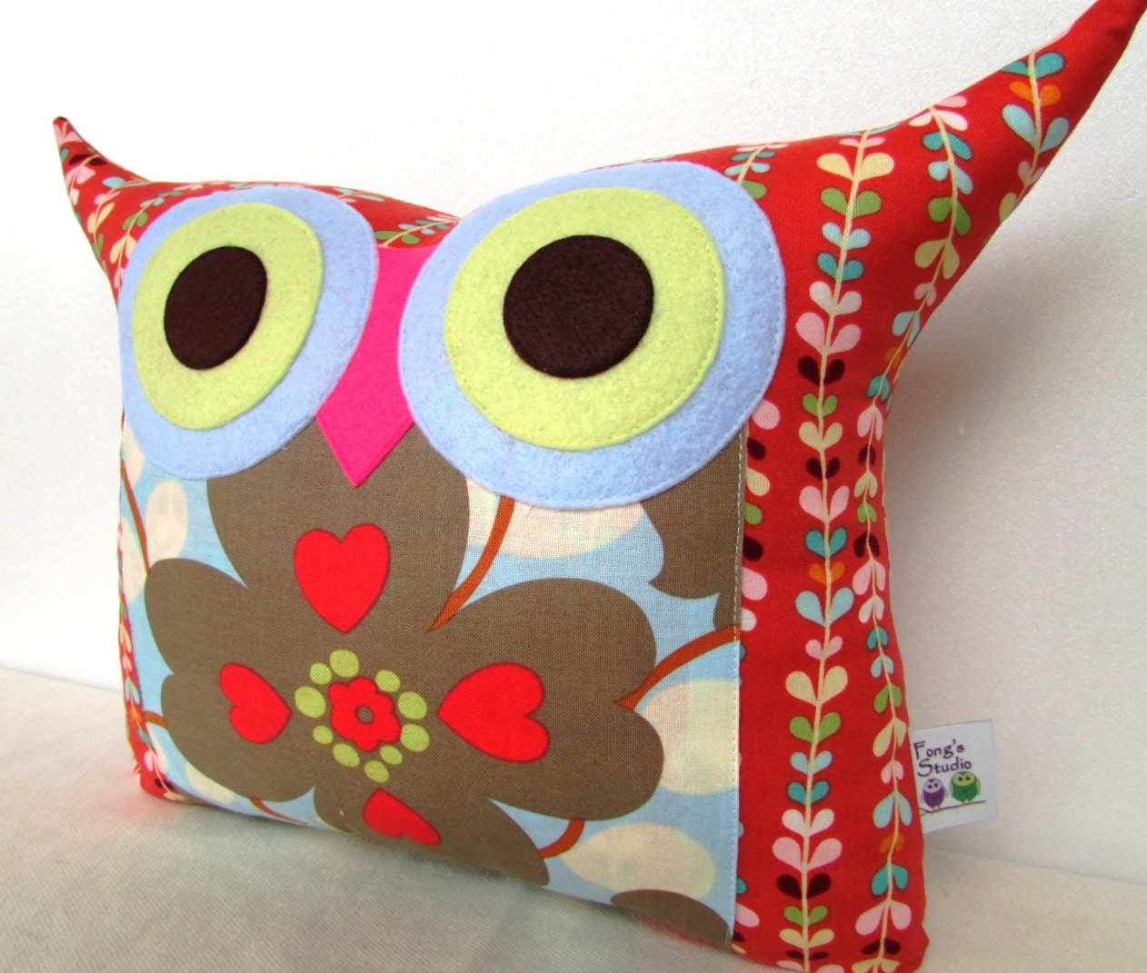 Super SALE /Red/ grey/Morning Kiss owl pillow/Ready to ship