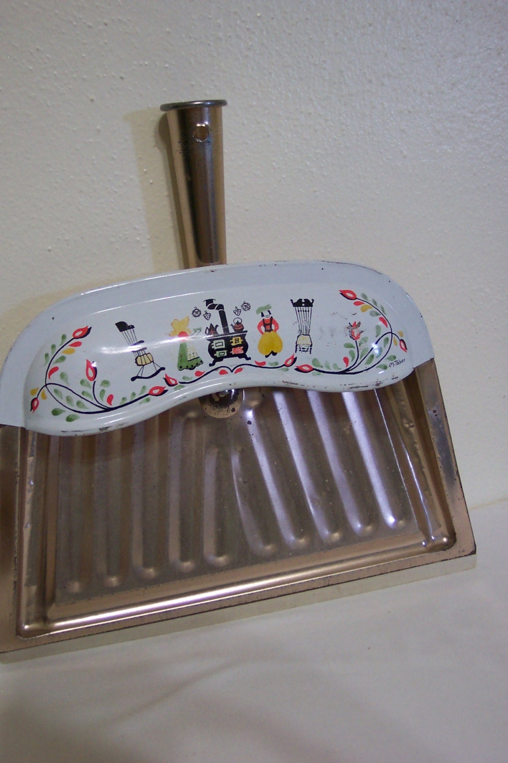 Dustpan Copper Colored with Folkart Scene
