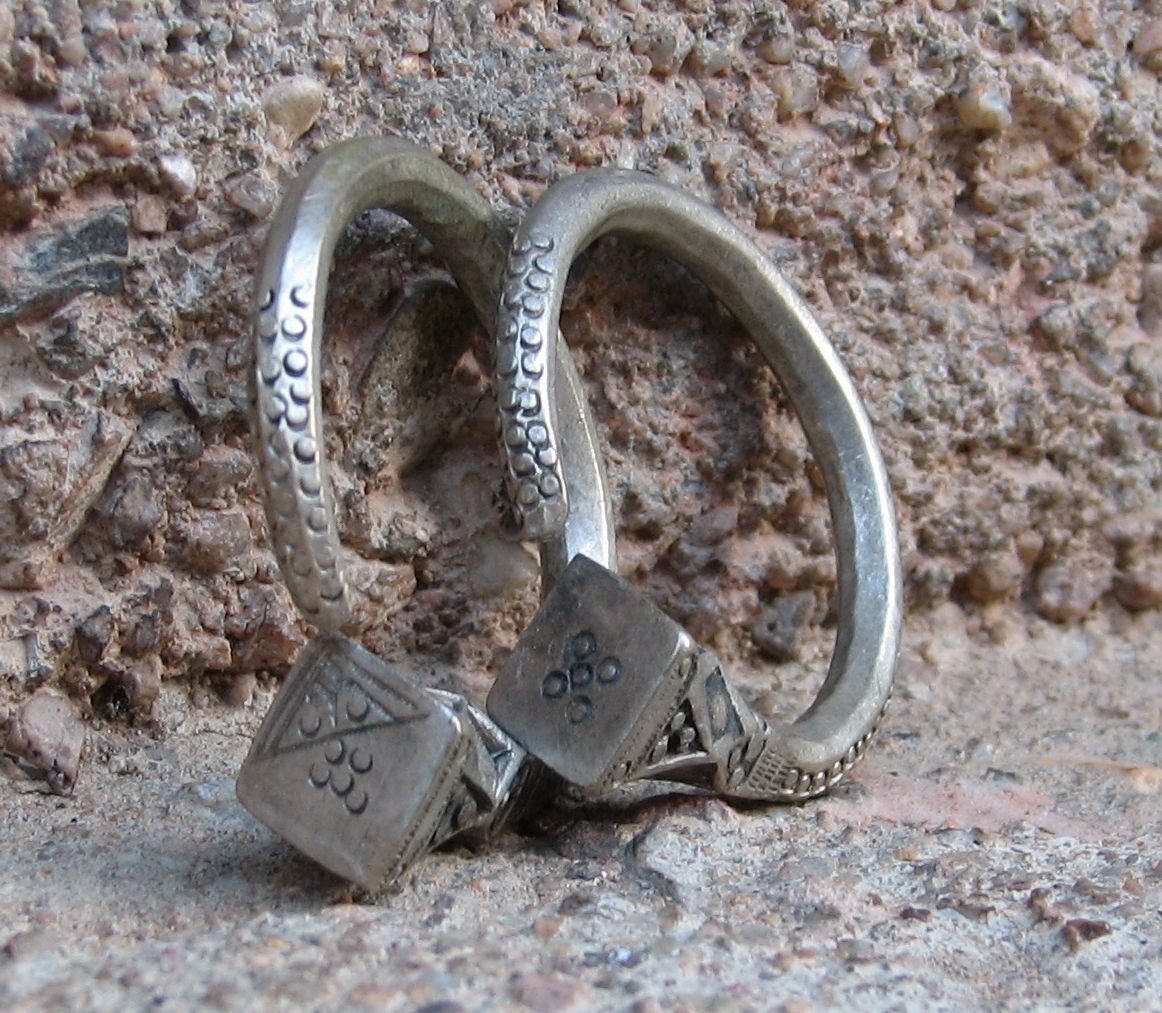 Traditional 6G Imohag Tuareg Tsabit or Tsabatine Tribal Earrings