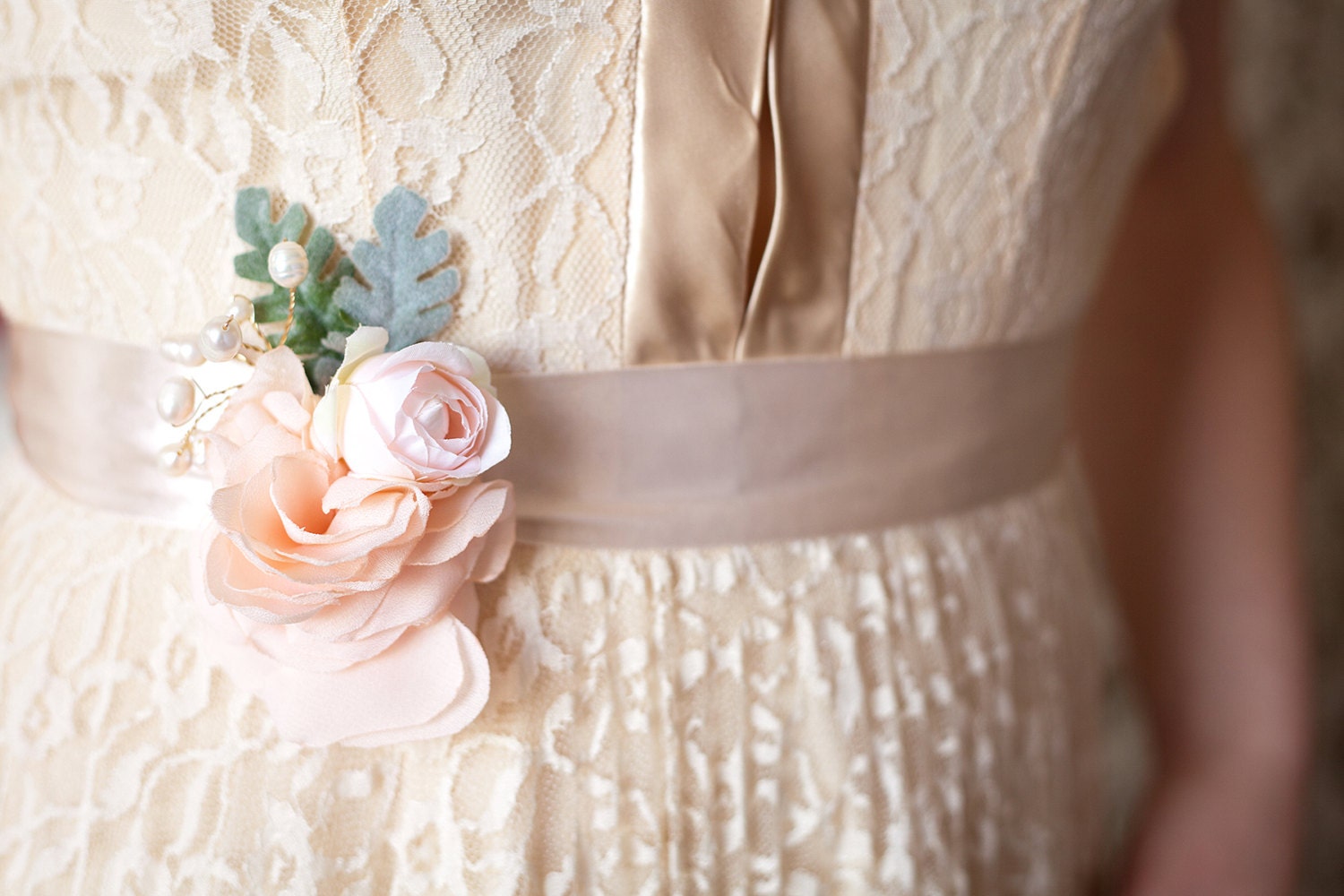 Bridal Sash, Peach dress sash, peach flower sash, wedding dress sash