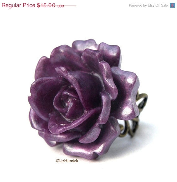 Holiday SALE Purple Pearl Rose Ring. Big Rose Ring. Adjustable Ring. Cocktail Ring.