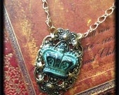 Old Crown Necklace