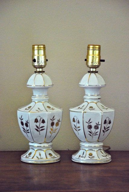 Pair of Pretty Chinoiserie Style Porcelain Dresser Lamps