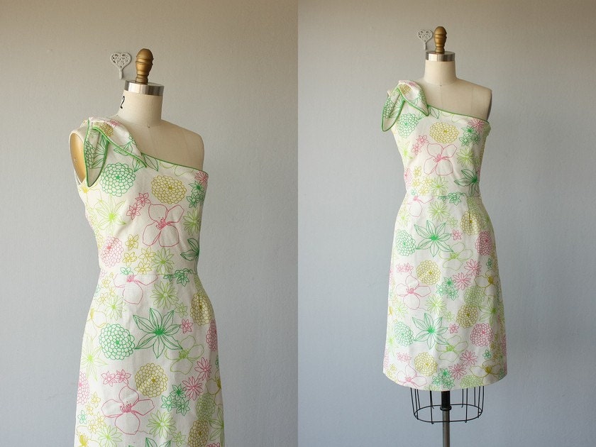 vintage floral sheath dress / 80s does 50s dress / garden party dress / spring dress / asymmetrical dress - size xs to small