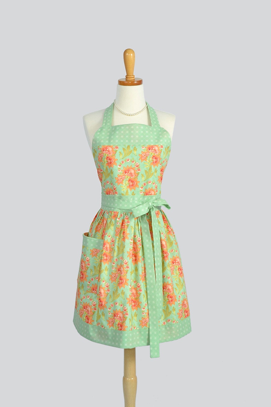 Womens Bib Full Apron / Personalize or Monogram this Classic Womens Handmade Retro Kitchen Apron a Perfect Gift for any Occasion