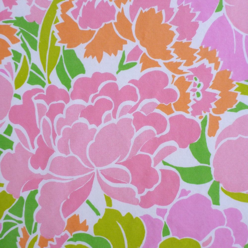 vintage sheet fabric fat quarter (frilly pink peonies)