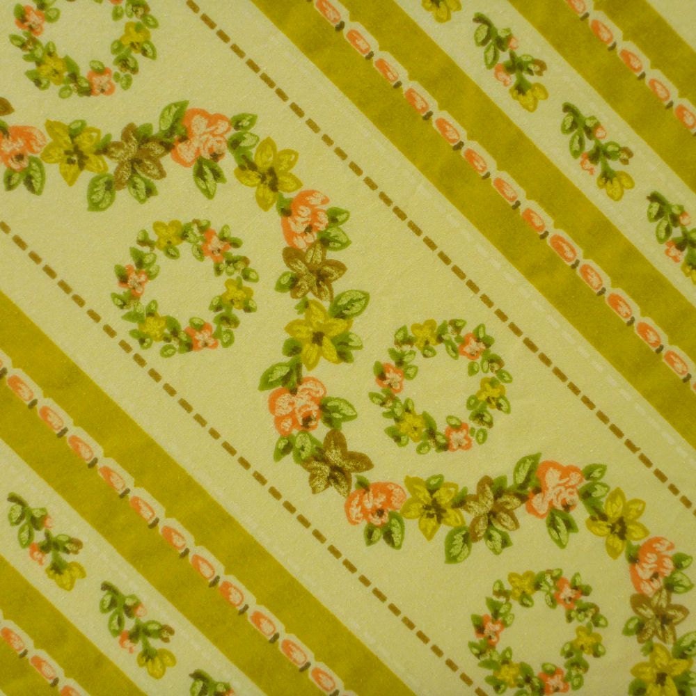 vintage sheet fabric fat quarter (saturated gold stripe and vine)