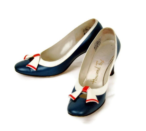 1950s shoes, 50s heels, red white blue, patriotic shoes, nautical shoes, rockabilly shoes, bow on toe, Size 5.5