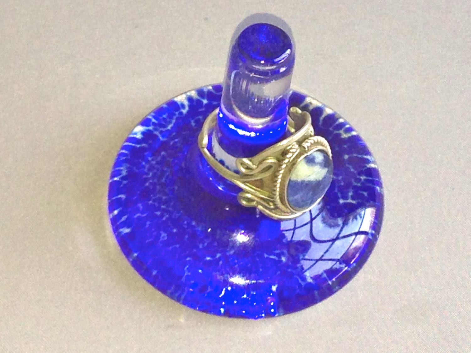 Hand Blown Art Glass Ring Holder