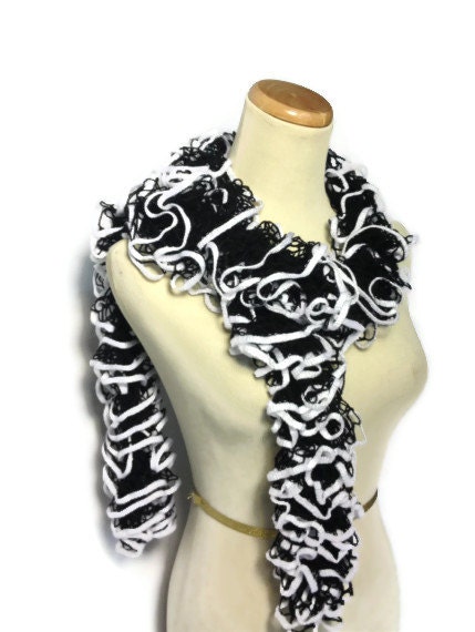 Black And White Hand Knit Ruffle Scarf