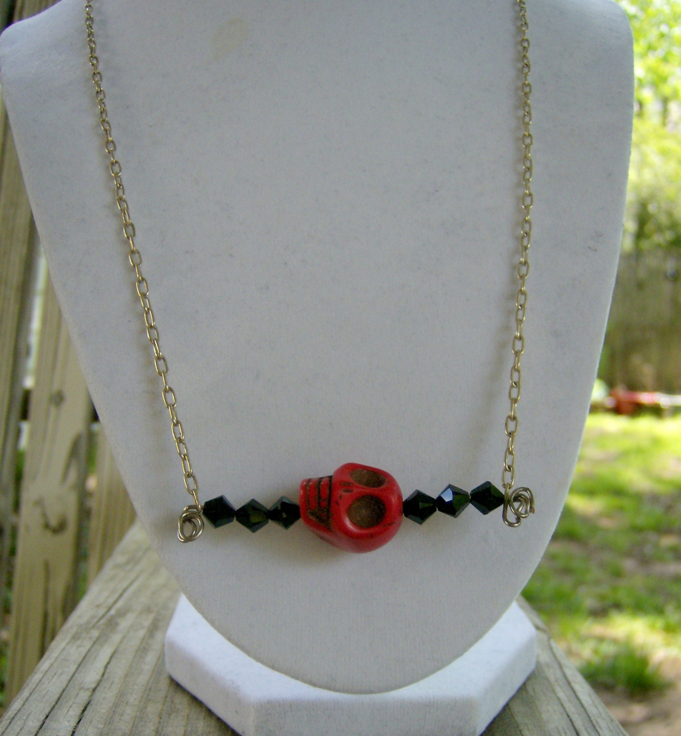 The Rock 'N' Roll Skull Necklace