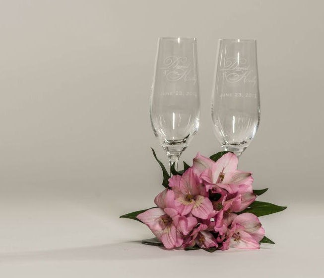 Beautiful Italian Style Personalized Wedding Toasting Glasses
