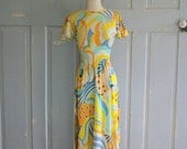 Vintage 1970s Dress Maxi Mod Abstract Yellow Long Length Smocked Flutter Sleeves Womens Size Small
